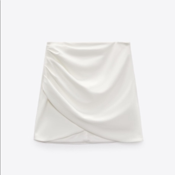 Zara Moss GREEN with ruching + asymmetric mini SKIRT - Picture 4 of 12